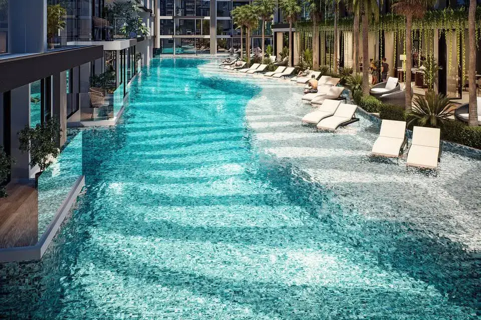 Riviera Beverly Hills, ภาพ 4